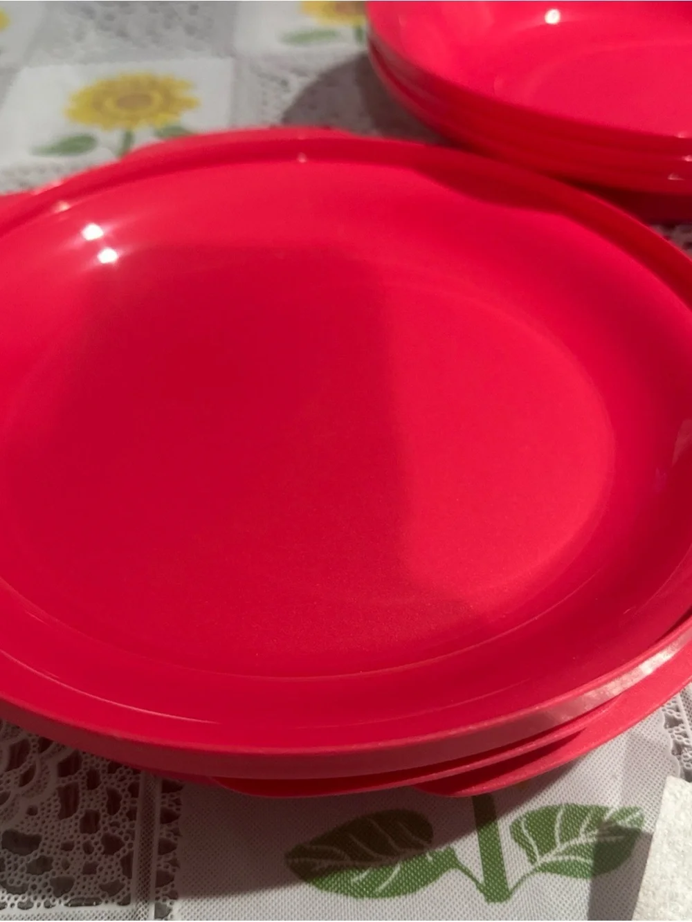 Tupperware Red Microwave/Serving Container Lid